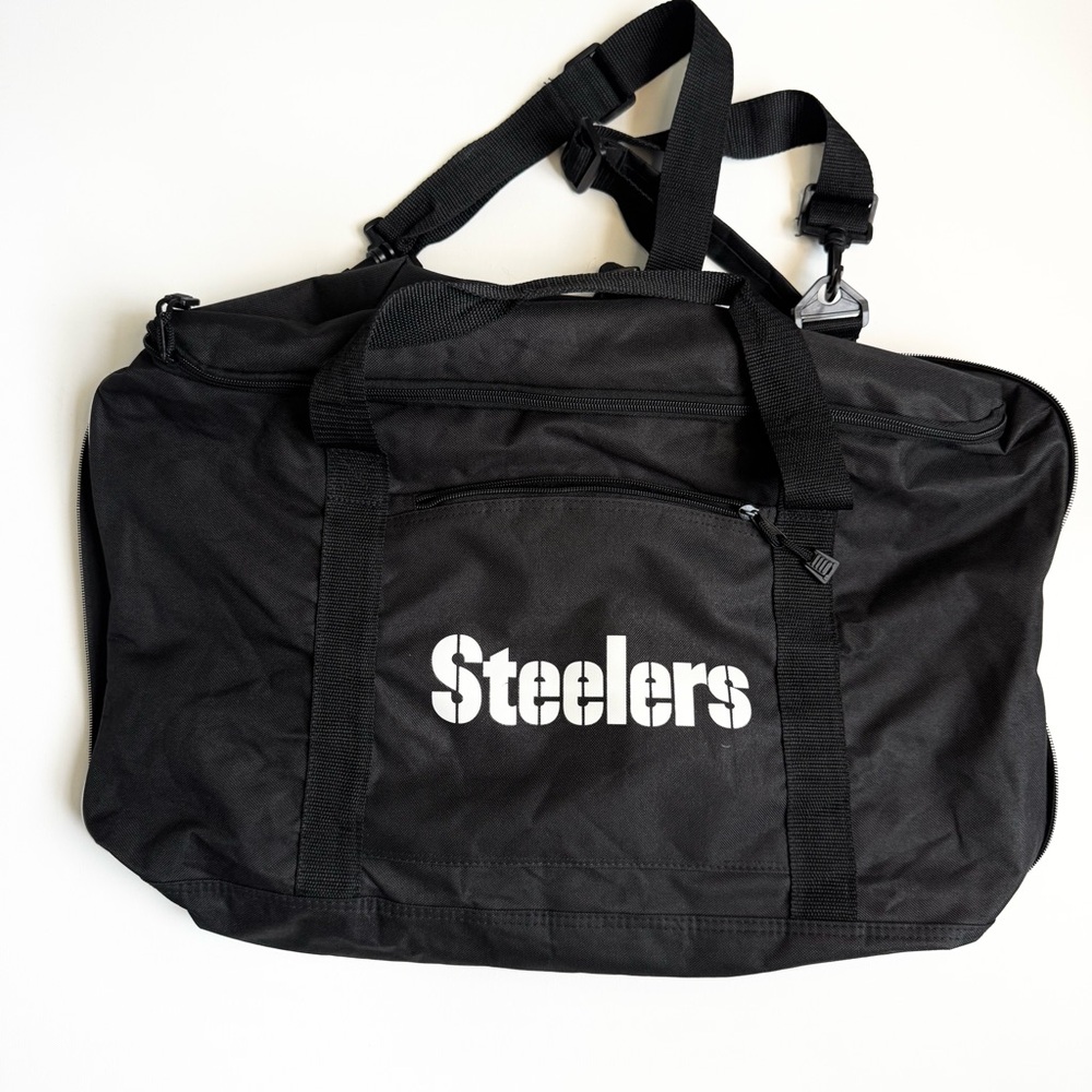Steelers Black Duffle Bag with Pittsburgh Steelers Team Logo NWOT - Picture 2 of 5